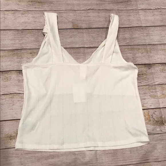 🌻 2 for $10 NWT H&M Knotted Strap Tank Size L - Picture 2 of 8
